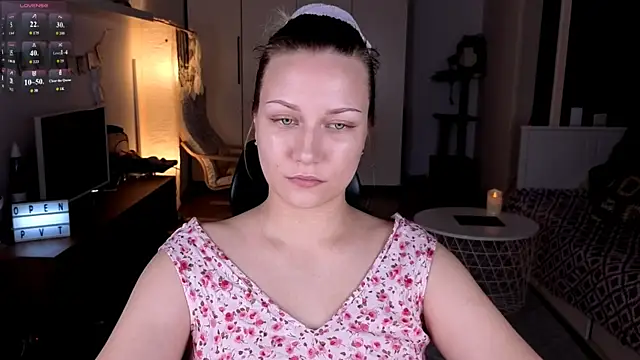 Snapshot of missyourtouch chatting on August 9, 2026, 5:07 pm missyourtouch online show from August 9, 2026, 5:07 pm