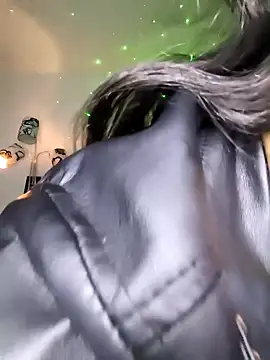 ebonysummer  online show from February 9, 2026, 4:49 am