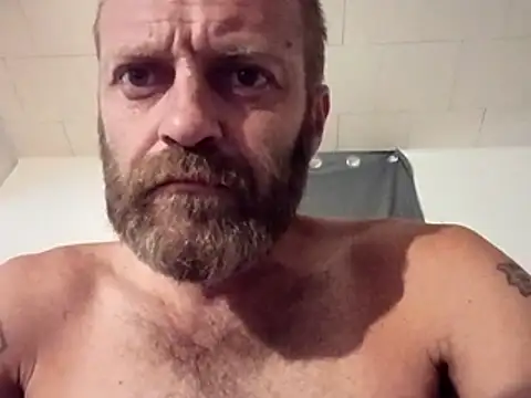 sterng6969 online show from April 15, 2026, 1:07 pm