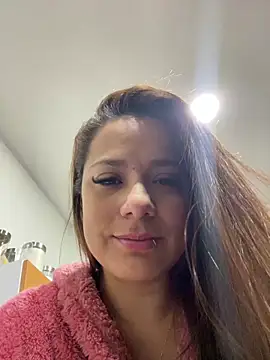 Pretty  Milf online show from March 20, 2026, 8:52 am