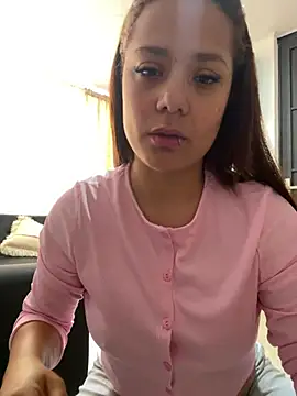 Snapshot of Pretty__Milf chatting on July 7, 2026, 3:27 pm Pretty Milf online show from July 7, 2026, 3:27 pm