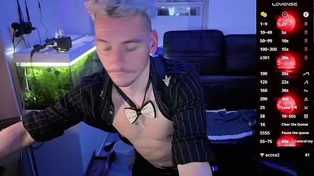 Rayzel White online show from February 14, 2026, 10:06 pm