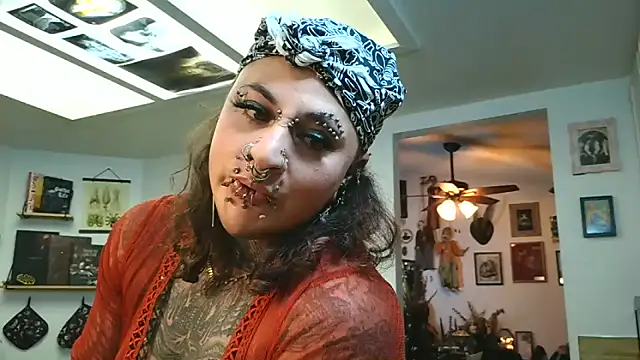 VeraVendetta online show from February 3, 2026, 8:30 am