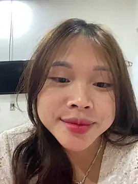 Snapshot of Emxinh123cute chatting on January 14, 2026, 2:33 pm Emxinh123cute online show from January 14, 2026, 2:33 pm