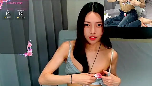 Snapshot of akubichan_25 chatting on January 19, 2026, 9:35 am akubichan 25 online show from January 19, 2026, 9:35 am