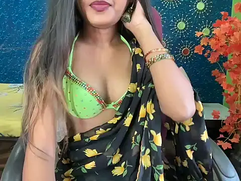 Snapshot of Brown-beauty chatting on June 25, 2026, 1:04 pm Brown-beauty online show from June 25, 2026, 1:04 pm