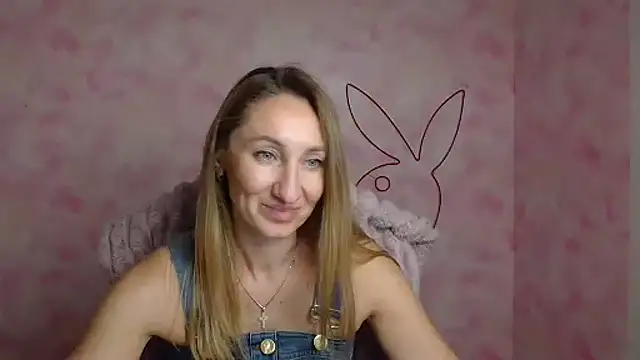Diana Sweeet  online show from May 7, 2026, 6:08 am