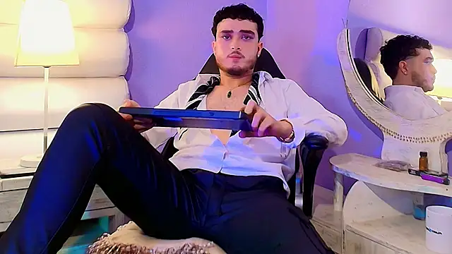 Snapshot of Salvattore_Muller chatting on February 1, 2026, 7:07 am Salvattore Muller online show from February 1, 2026, 7:07 am