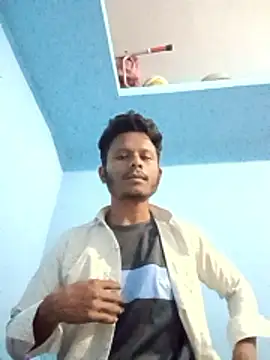 Snapshot of stylee_satheesh chatting on January 14, 2026, 8:58 pm stylee satheesh online show from January 14, 2026, 8:58 pm