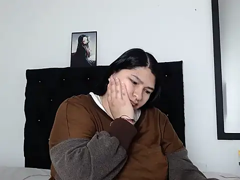 LauraHorny69 online show from March 18, 2026, 1:14 pm