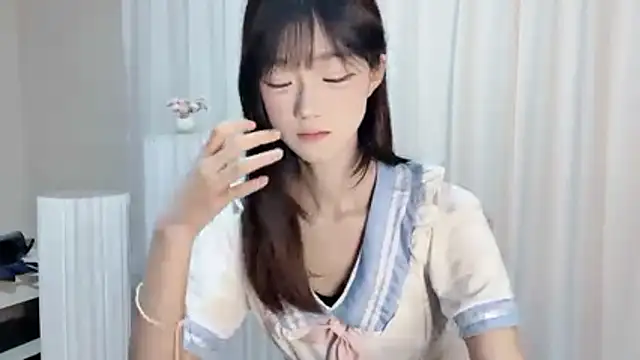 Snapshot of qingqing_love2025 chatting on May 13, 2026, 2:36 pm qingqing love2025 online show from May 13, 2026, 2:36 pm