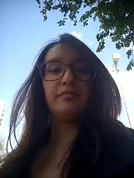 Snapshot of Karla-giraldo_1 chatting on February 26, 2026, 3:00 pm Karla-giraldo 1 online show from February 26, 2026, 3:00 pm