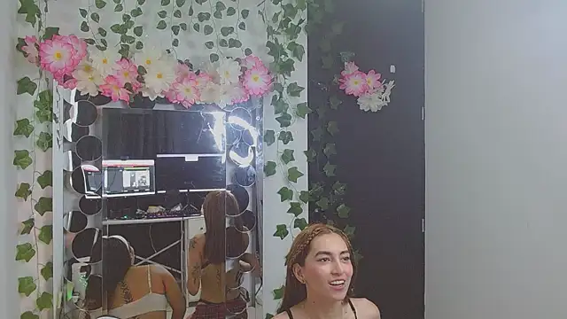 Im May  online show from March 12, 2026, 9:10 pm