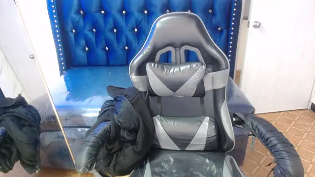 Snapshot of Candy_Rose_v chatting on February 27, 2026, 1:11 pm Candy Rose v online show from February 27, 2026, 1:11 pm