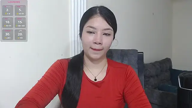 Snapshot of mia_girl07 chatting on February 28, 2026, 8:32 pm mia girl07 online show from February 28, 2026, 8:32 pm