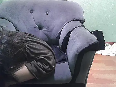 Snapshot of skinny_girl30 chatting on January 16, 2026, 4:27 am skinny girl30 online show from January 16, 2026, 4:27 am