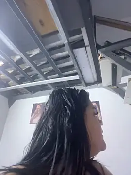 MorenaCariok online show from April 1, 2026, 10:49 am