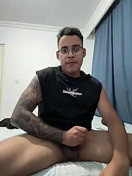 Snapshot of pornooyooo chatting on March 24, 2026, 5:01 am pornooyooo online show from March 24, 2026, 5:01 am