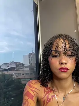 LizStorm  online show from June 2, 2026, 11:45 am