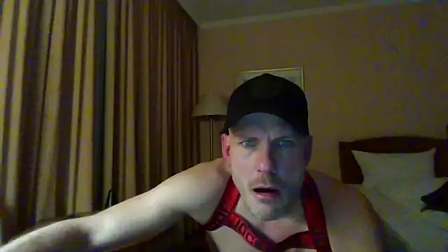 Pure pleasure90 online show from February 4, 2026, 10:47 pm