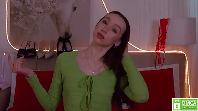 Snapshot of Emily_Simon chatting on February 22, 2026, 5:19 am Emily Simon online show from February 22, 2026, 5:19 am