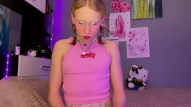 miss barbie111 online show from April 16, 2026, 3:18 am