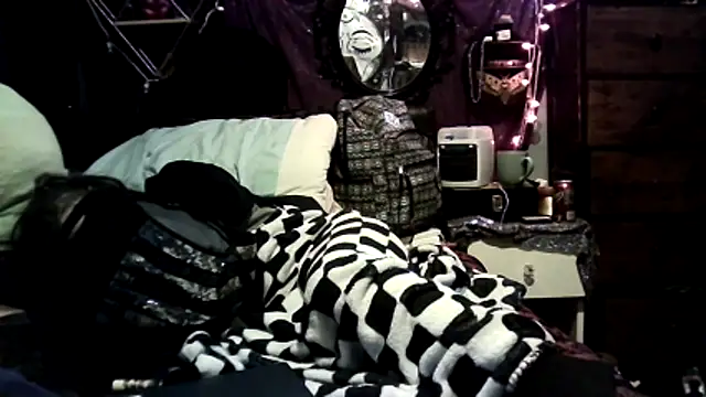 allymoon1369 online show from April 13, 2026, 7:08 pm