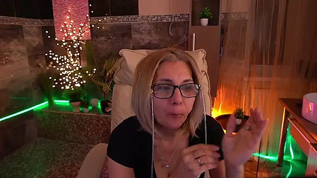 MiaRossy online show from February 26, 2026, 12:04 pm