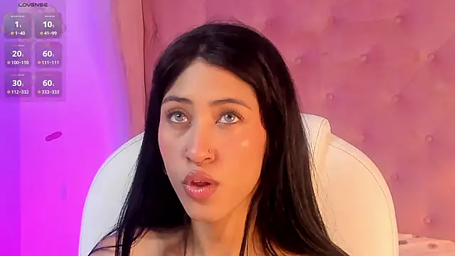 Snapshot of internett_sweetheart chatting on February 6, 2026, 4:39 am internett sweetheart online show from February 6, 2026, 4:39 am