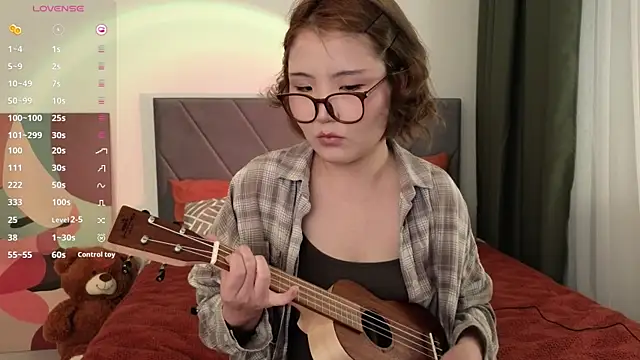 nullgirl online show from April 4, 2026, 5:21 pm