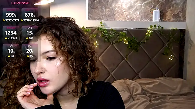 SueCurly online show from February 16, 2026, 9:55 pm