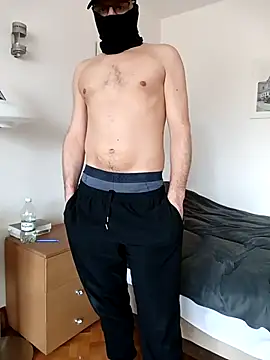 maskedhunk online show from February 28, 2026, 9:43 am