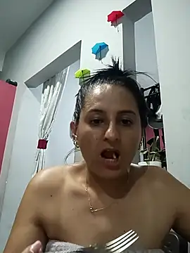 Snapshot of Luna_seductora12 chatting on March 4, 2026, 1:33 am Luna seductora12 online show from March 4, 2026, 1:33 am