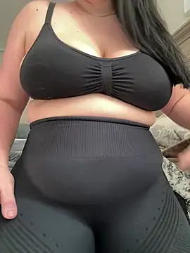 Snapshot of Zarrinaxx chatting on February 15, 2026, 3:42 pm Zarrinaxx online show from February 15, 2026, 3:42 pm