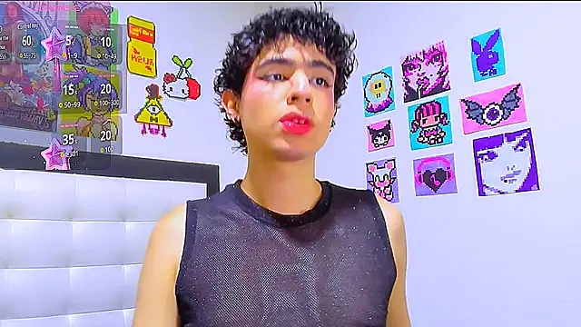 Snapshot of LuanRush_ chatting on February 12, 2026, 10:05 pm LuanRush online show from February 12, 2026, 10:05 pm