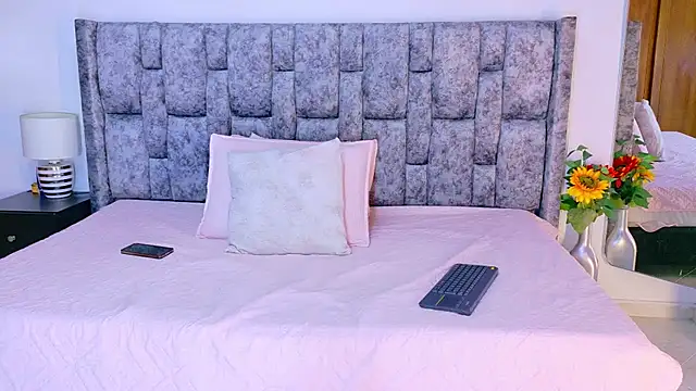 samirths boy  online show from April 10, 2026, 7:29 pm