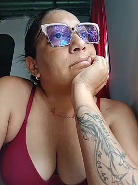 mariacarlota online show from July 5, 2026, 8:27 pm