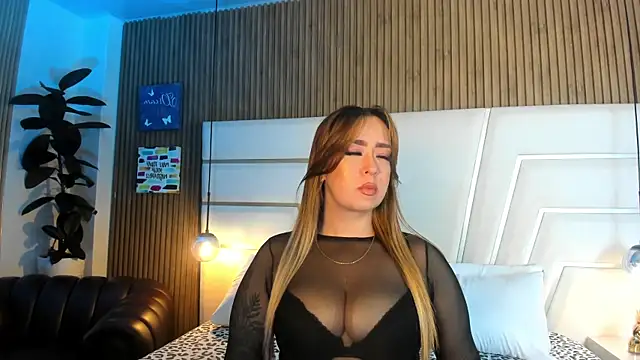 Xara Shadow online show from April 14, 2026, 11:33 pm