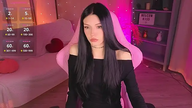 Kelly  Bunny online show from April 18, 2026, 5:55 am