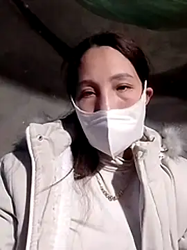 Snapshot of Gummiesu chatting on January 15, 2026, 6:40 am Gummiesu online show from January 15, 2026, 6:40 am