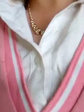 Gummiesu online show from April 4, 2026, 8:01 am