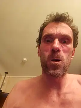 BlnAktivGay online show from April 9, 2026, 6:24 pm