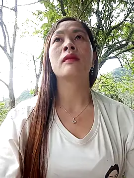 Bling sexy online show from March 10, 2026, 12:48 am