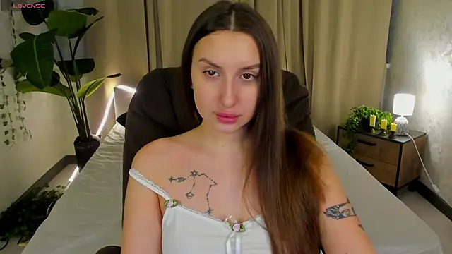 Celine Coello online show from March 27, 2026, 3:56 am