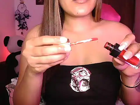 Snapshot of _Maanvi_ chatting on February 7, 2026, 5:49 pm Maanvi online show from February 7, 2026, 5:49 pm