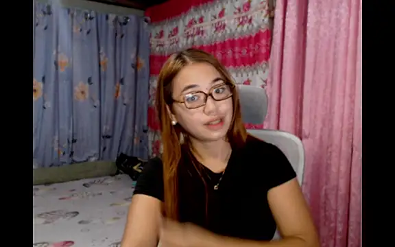 Snapshot of pinay_mayahiga chatting on July 9, 2026, 2:54 pm pinay mayahiga online show from July 9, 2026, 2:54 pm