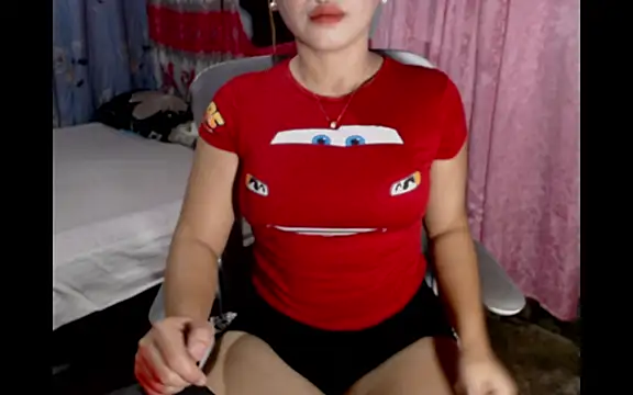 Snapshot of pinay_mayahiga chatting on July 18, 2026, 1:48 pm pinay mayahiga online show from July 18, 2026, 1:48 pm