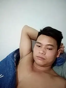 Snapshot of Maycute18 chatting on February 10, 2026, 2:54 pm Maycute18 online show from February 10, 2026, 2:54 pm