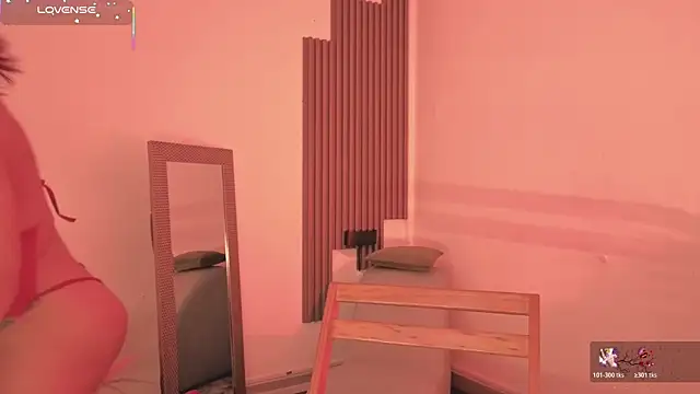 fransheskarossi online show from February 18, 2026, 12:12 pm