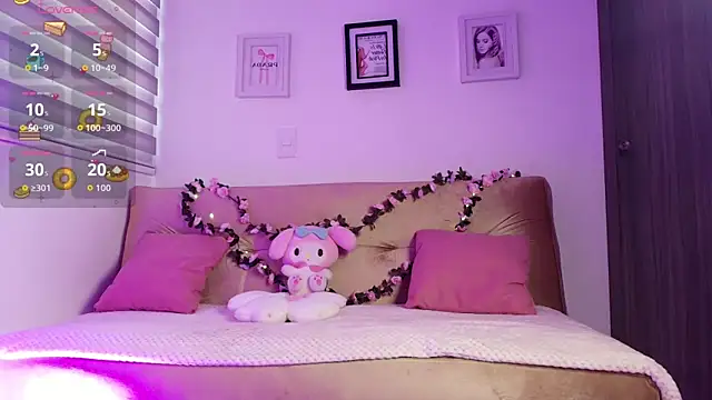 Snapshot of Blush_Marie chatting on February 2, 2026, 9:57 pm Blush Marie online show from February 2, 2026, 9:57 pm